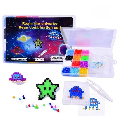 Helendav Universum Perleri helmeste komplekt